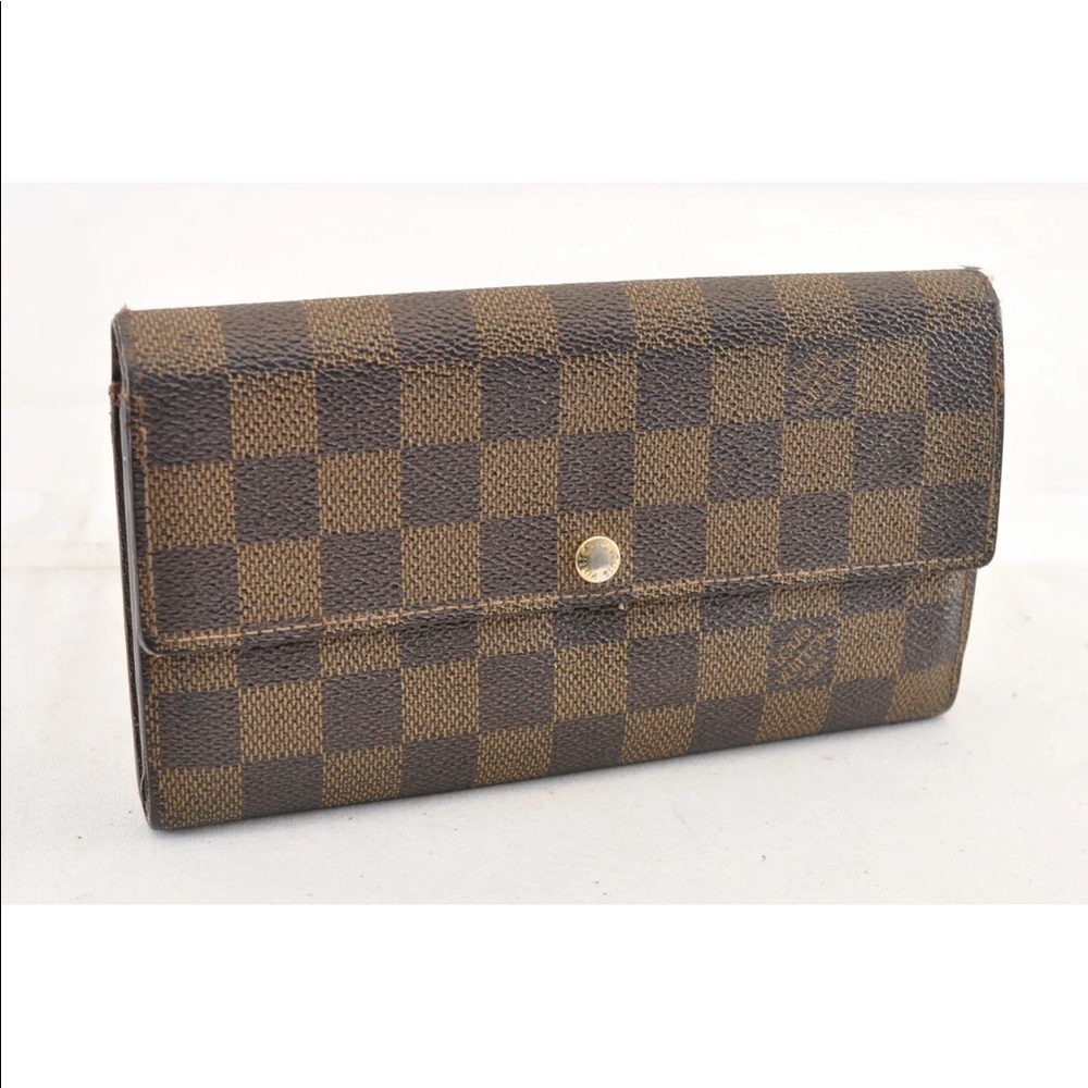 Sold Authentic Louis Vuitton wallet